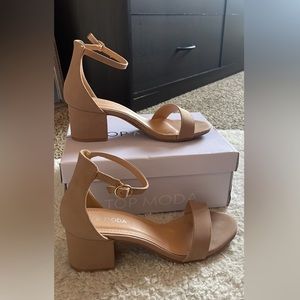 Top Moda Tan Strap Low Block Heels Size 6